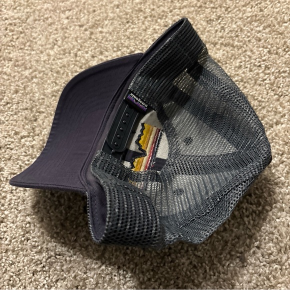 Patagonia Trucker Hat Adjustable snap back - Picture 5 of 6